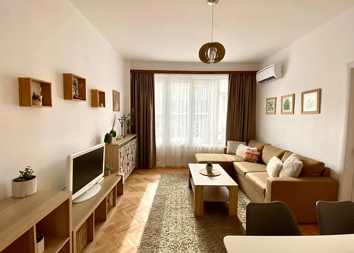 Lovely Apartment In The Heart Of Sofia